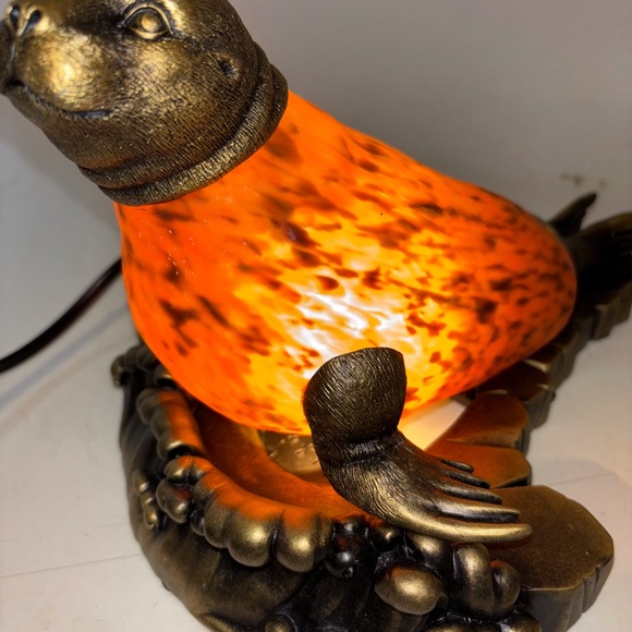 Blown Glass & Bronze Seal Lamp / Nightlight 11”x8.5”x7” NEW (TLS4180) LLF - Picture 2 of 7